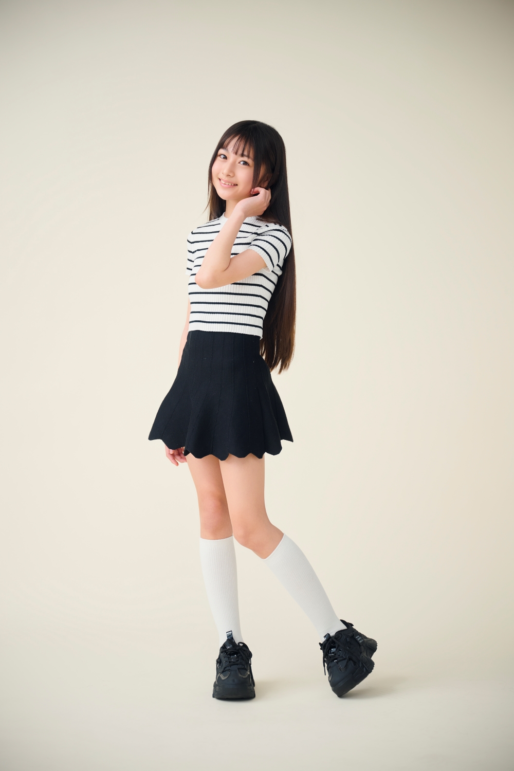 しゅり – J-MIX model agency